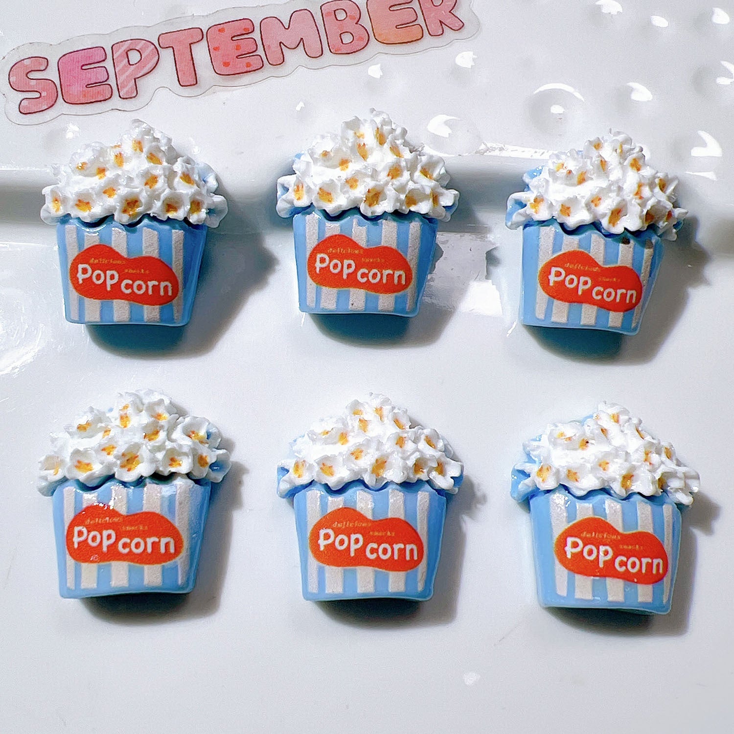 Wholesale 20pcs/pack resin accessories diy handmade material shoe flower cream glue